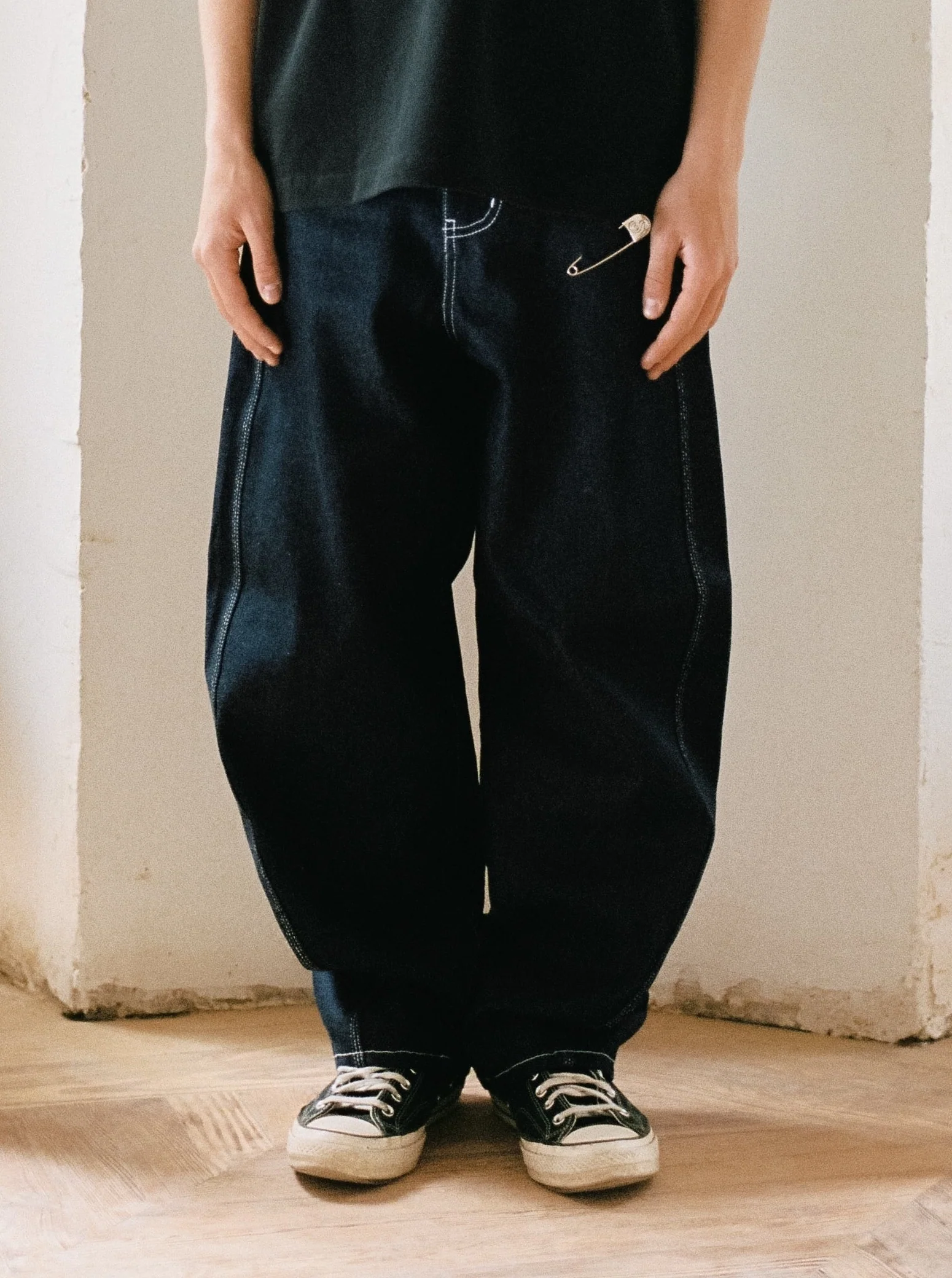 TWISTED SEAM DENIM PANTS - Image 5